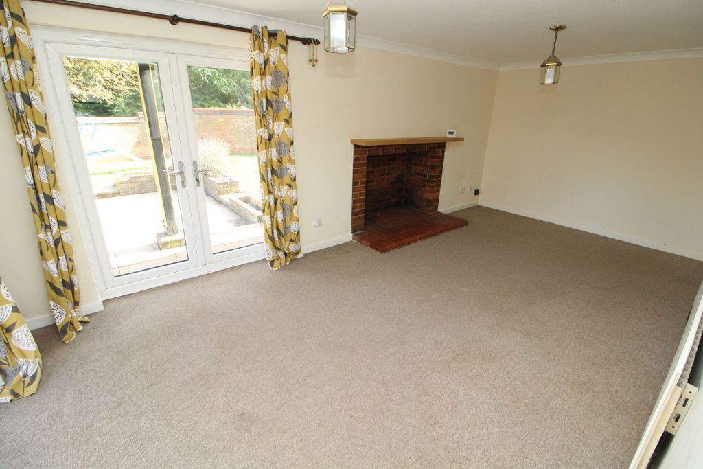 Property photo 3 of 22