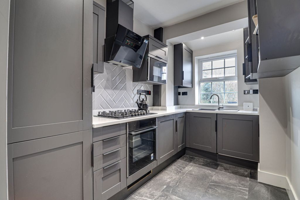 Property photo 3 of 10 Img9200Img9202