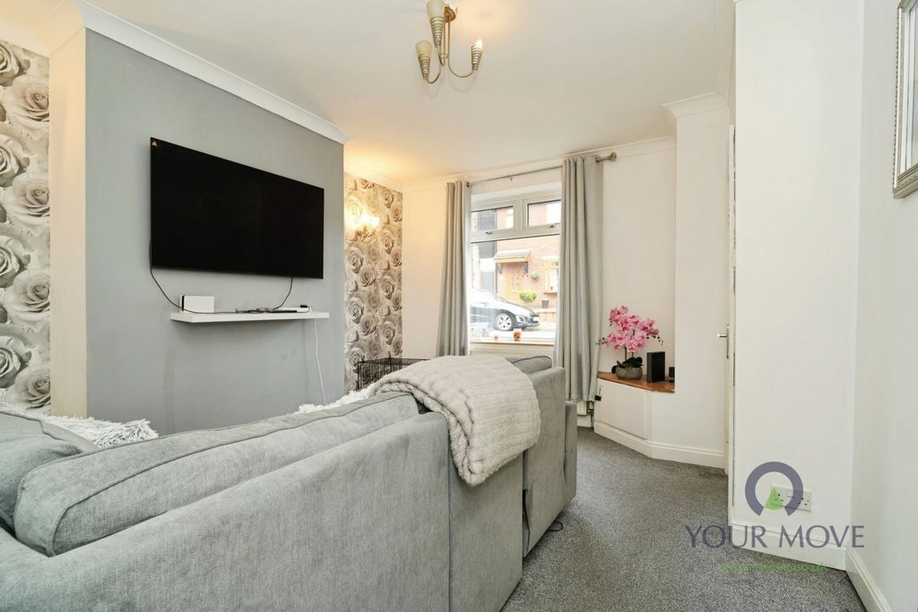 Property photo 2 of 8 Pbox-Img.Jpg