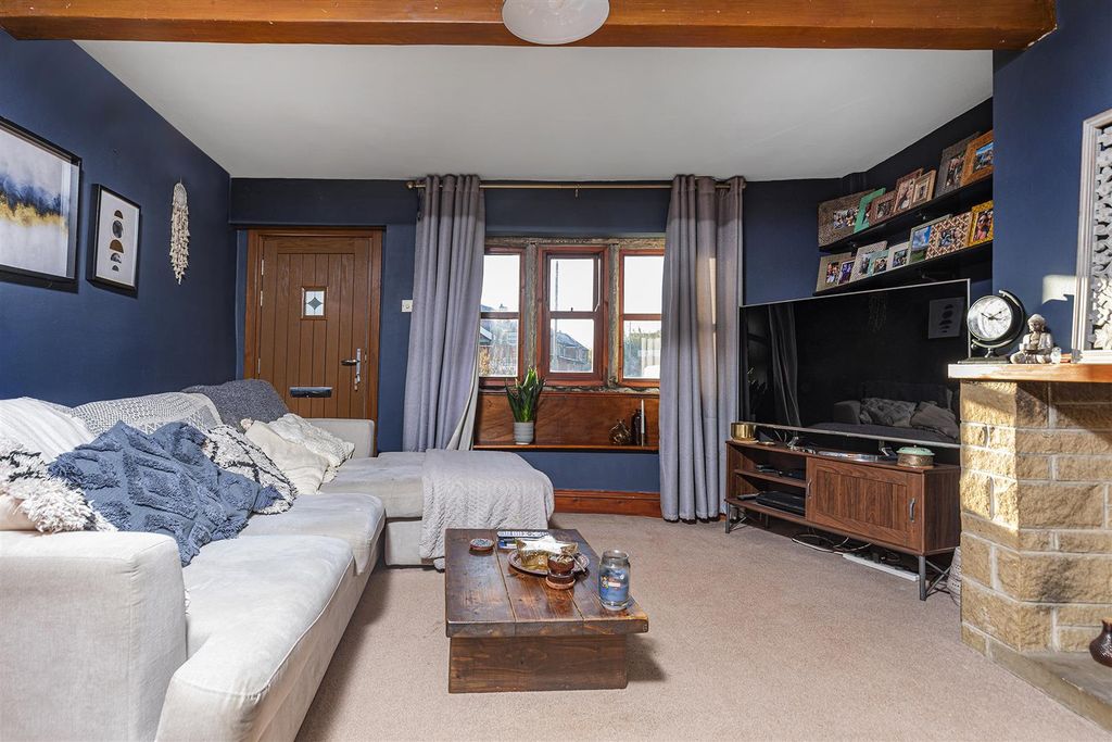 Property photo 2 of 23 Living Room