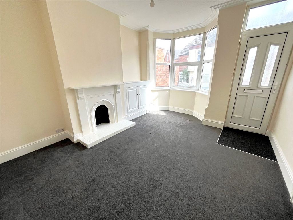 Property photo 2 of 13 Picture No. 14