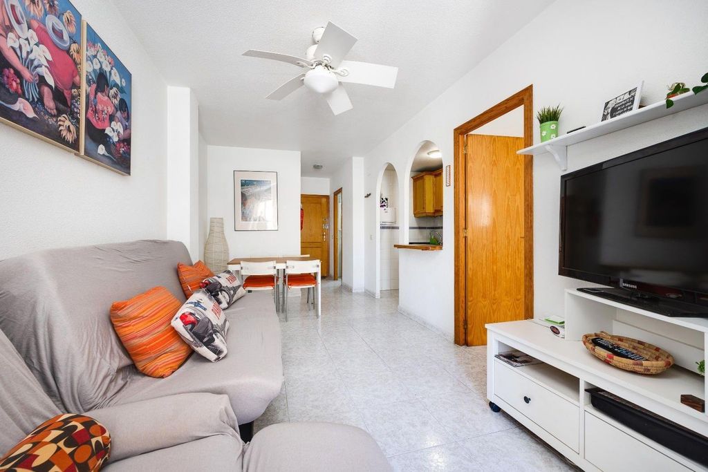 Property photo 1 of 28