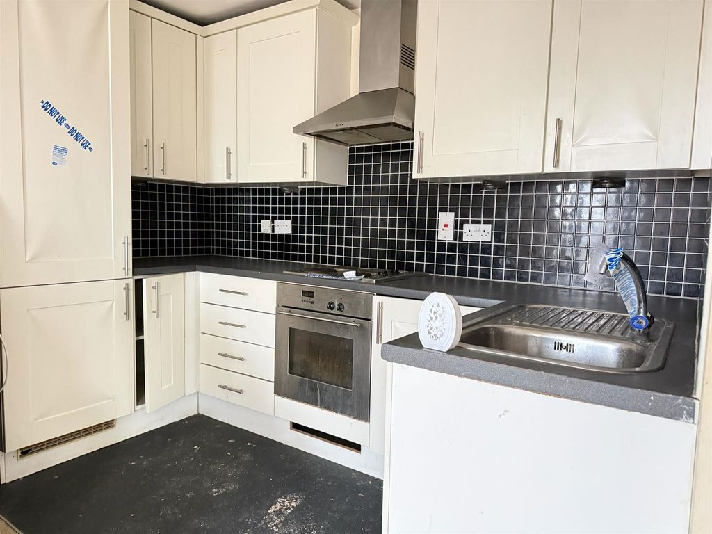 Property photo 3 of 7 03.Jpg