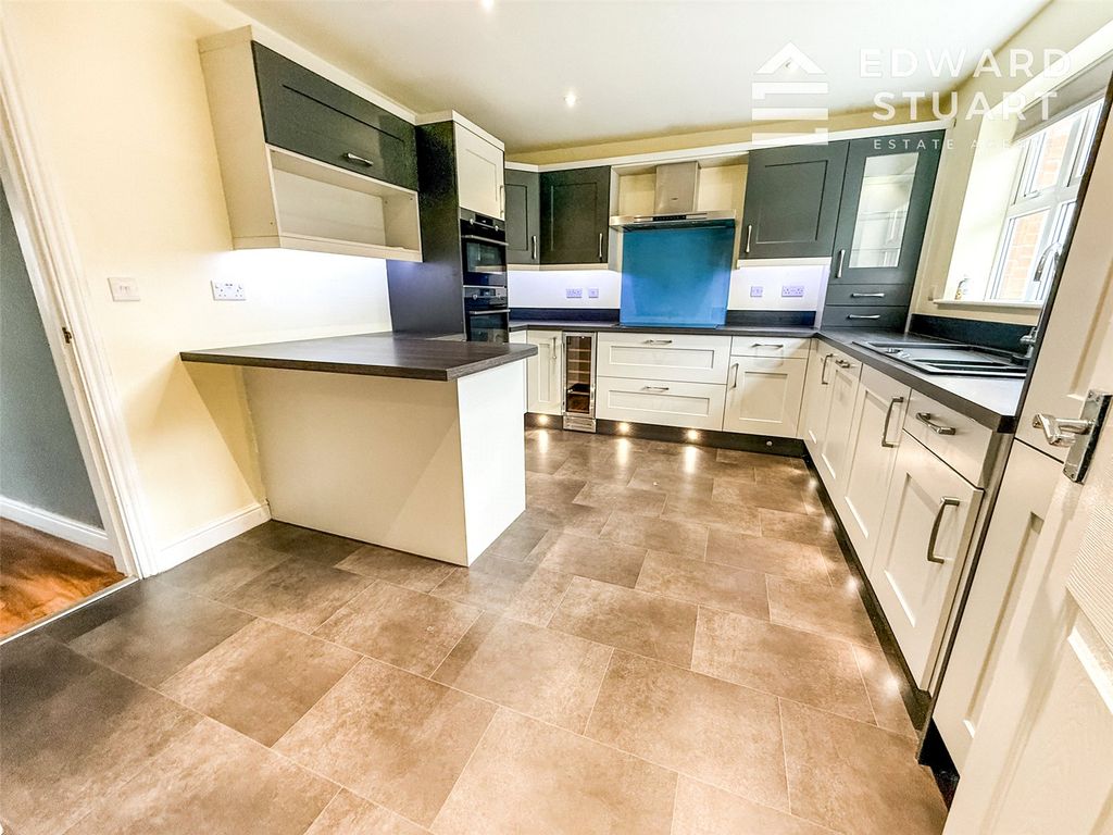 Property photo 2 of 16 Picture No. 06