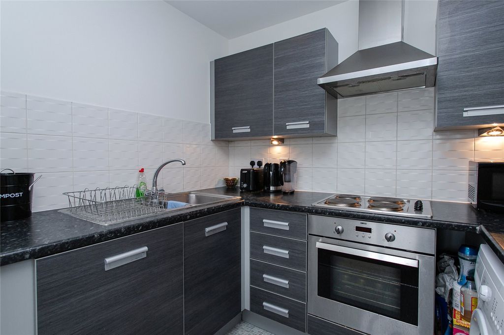 Property photo 3 of 8 Picture No. 04