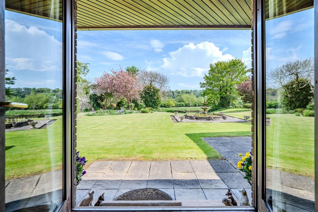 Property photo 3 of 27 Tweedsyde_House-02.Jpg