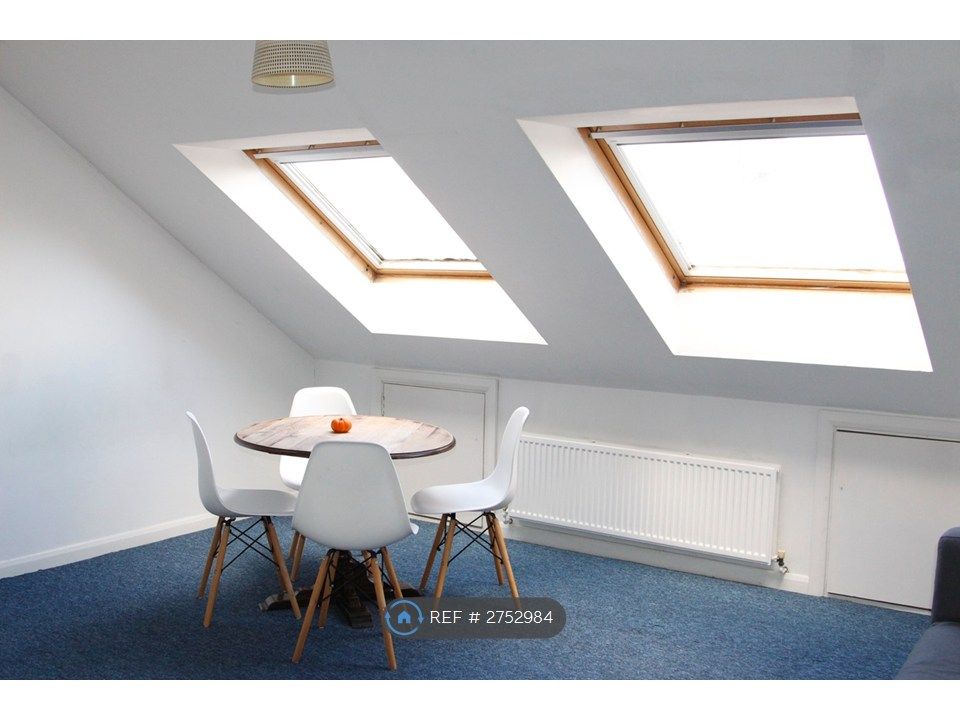 Property photo 1 of 15 Living Room 3rd Floor