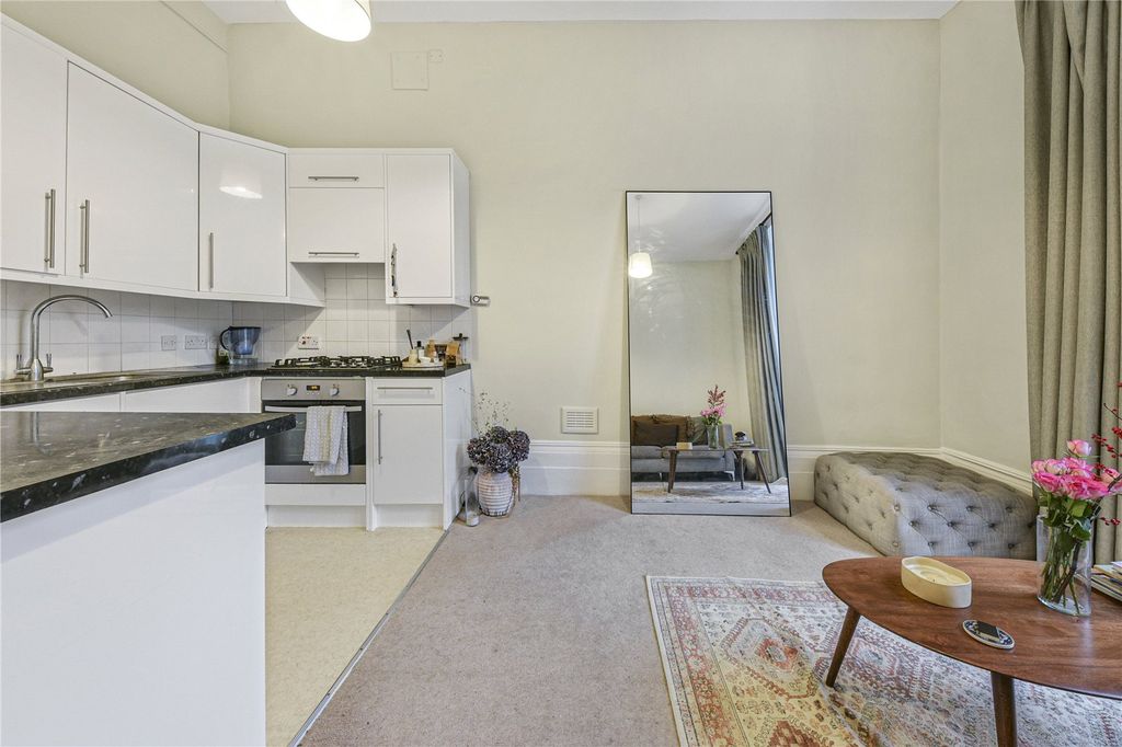 Property photo 3 of 8 Picture No. 26