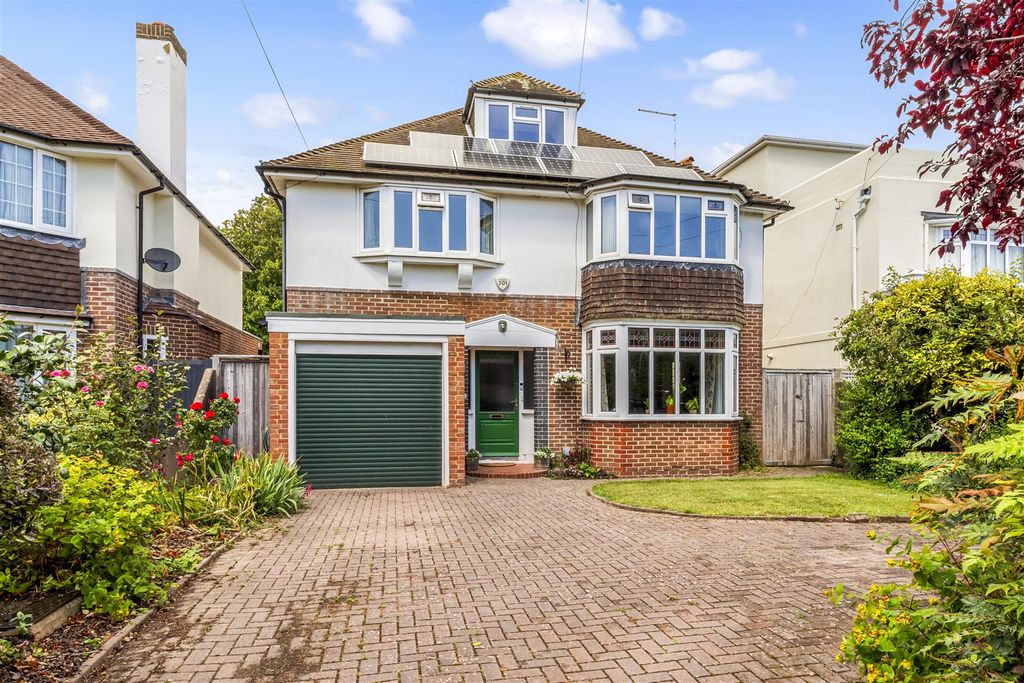 Property photo 1 of 27 4 West Park Lane-001.Jpg