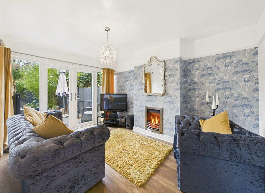 Property photo 3 of 15