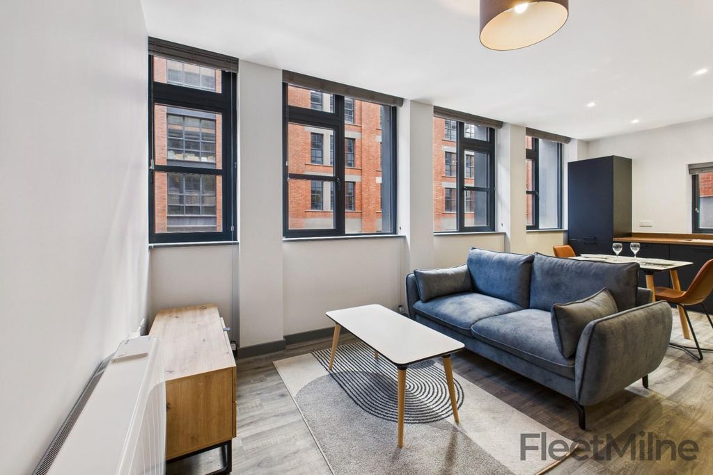 Property photo 1 of 16 Living/Dining Room