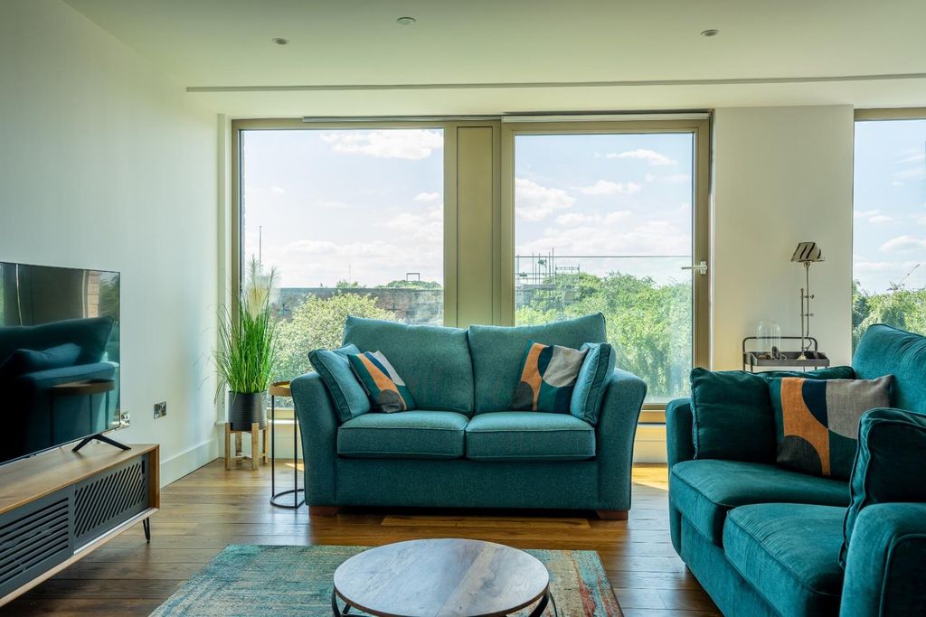 Property photo 2 of 19 Rh-7.Jpg