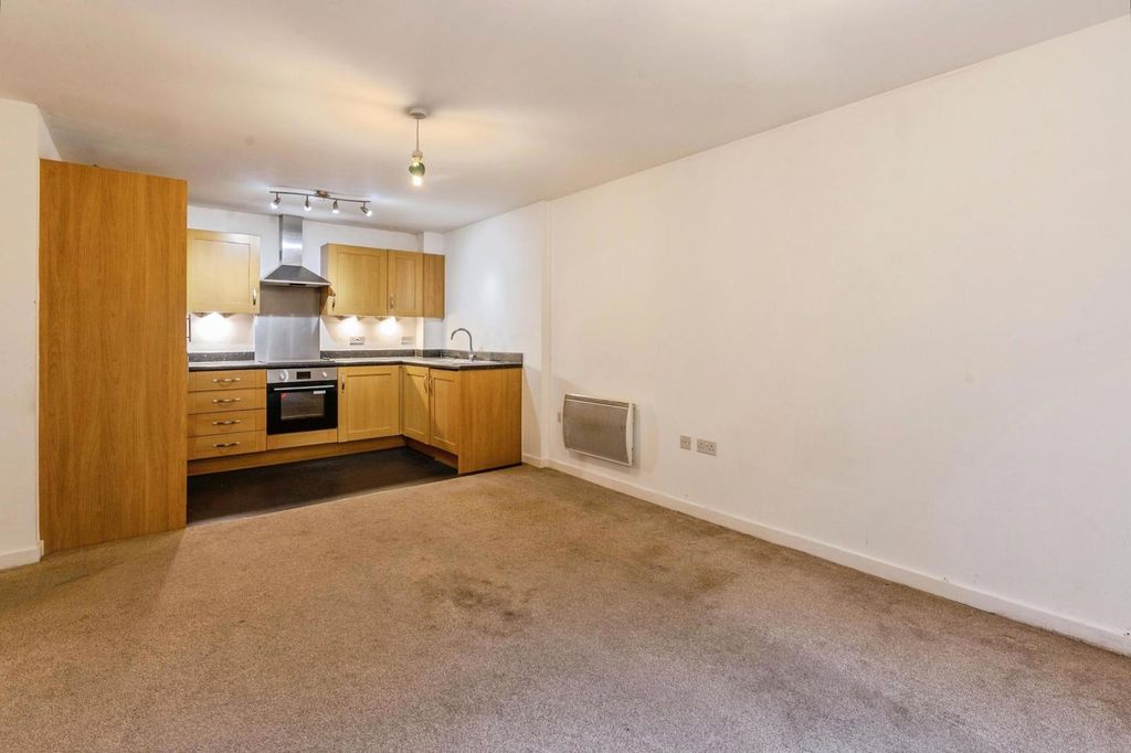 Property photo 2 of 15 Picture