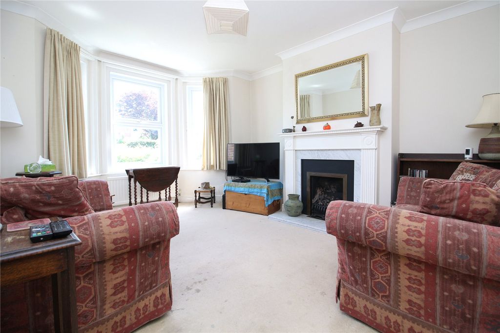 Property photo 3 of 18 Picture No. 05