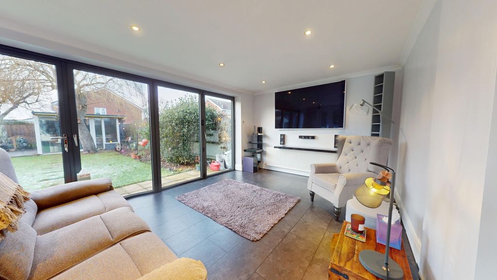 Property photo 1 of 28 4767291