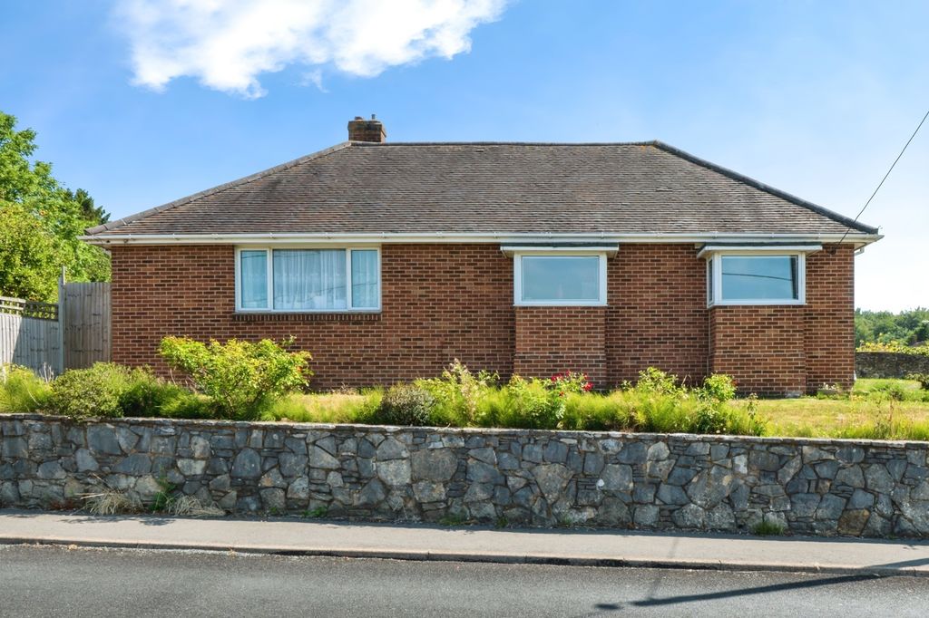 Property photo 2 of 15 Photo