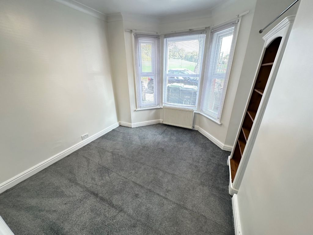 Property photo 2 of 13 4790161