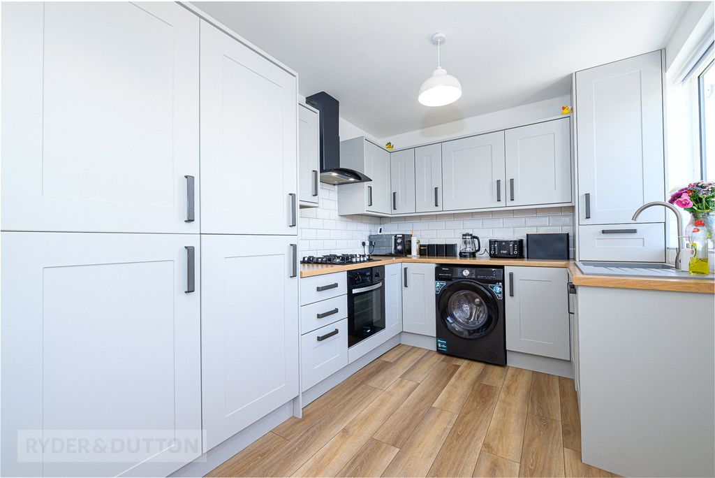 Property photo 2 of 22 Picture No. 36