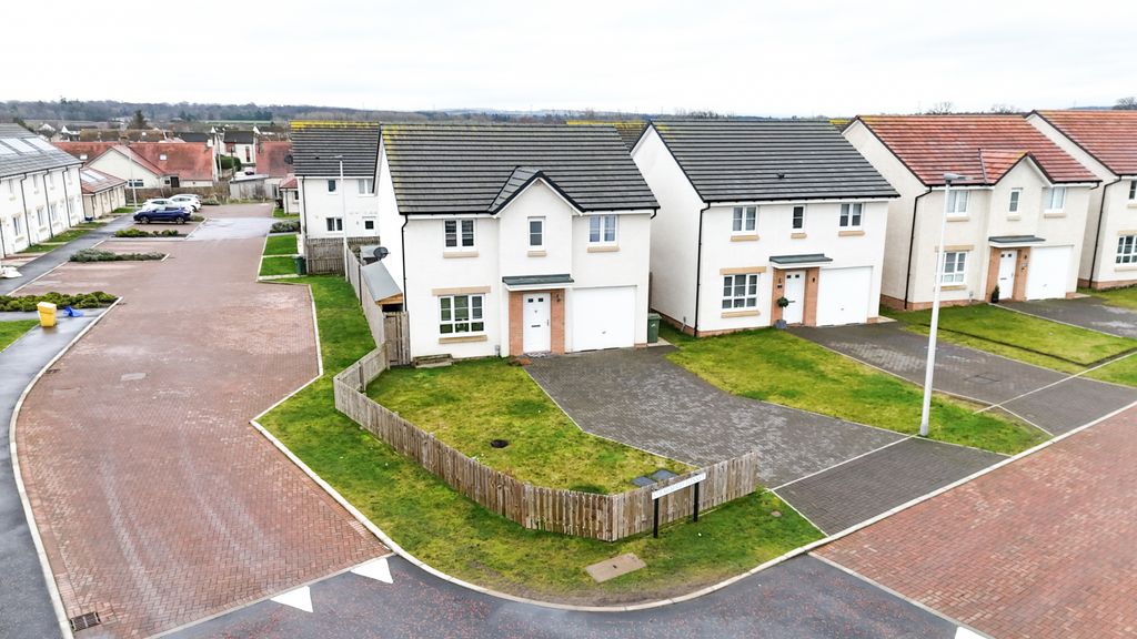 Property photo 1 of 58 4Â Bedroom Detached For Sale
