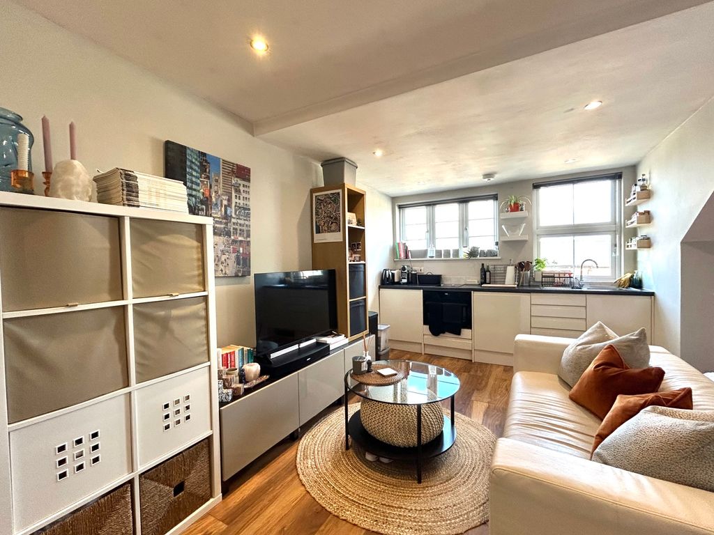 Property photo 1 of 4 Photograph