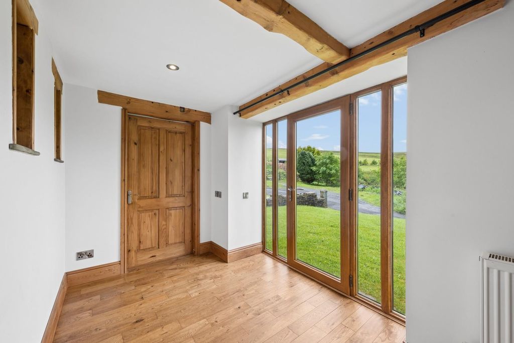 Property photo 2 of 41 Front Vestibule