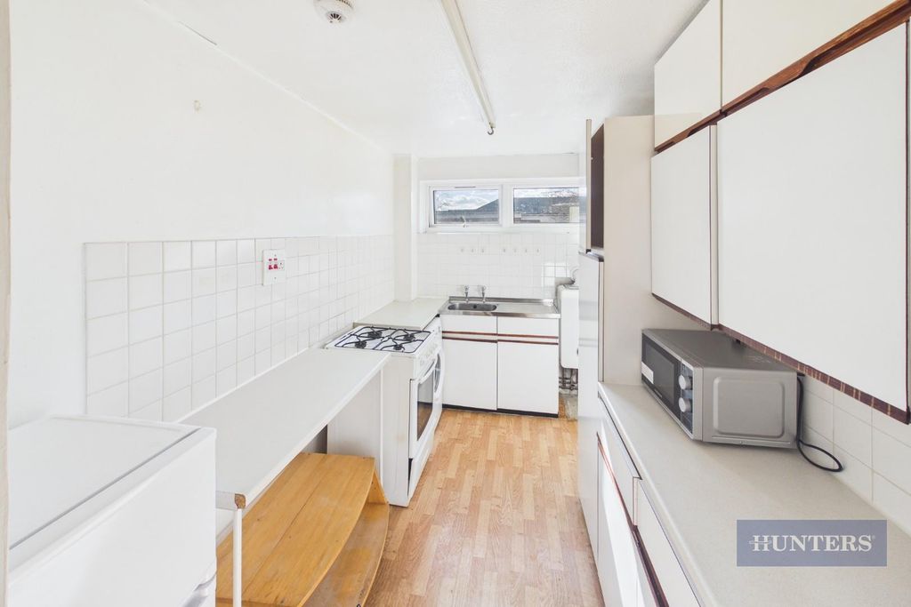 Property photo 3 of 11 Cam05152G0-Pr0399-Still007.Jpg