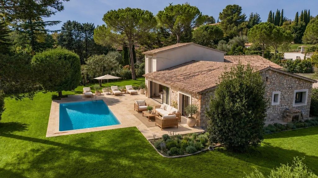 Property photo 1 of 18 Mougins – Renovated Provencal Villa - Sought After Area