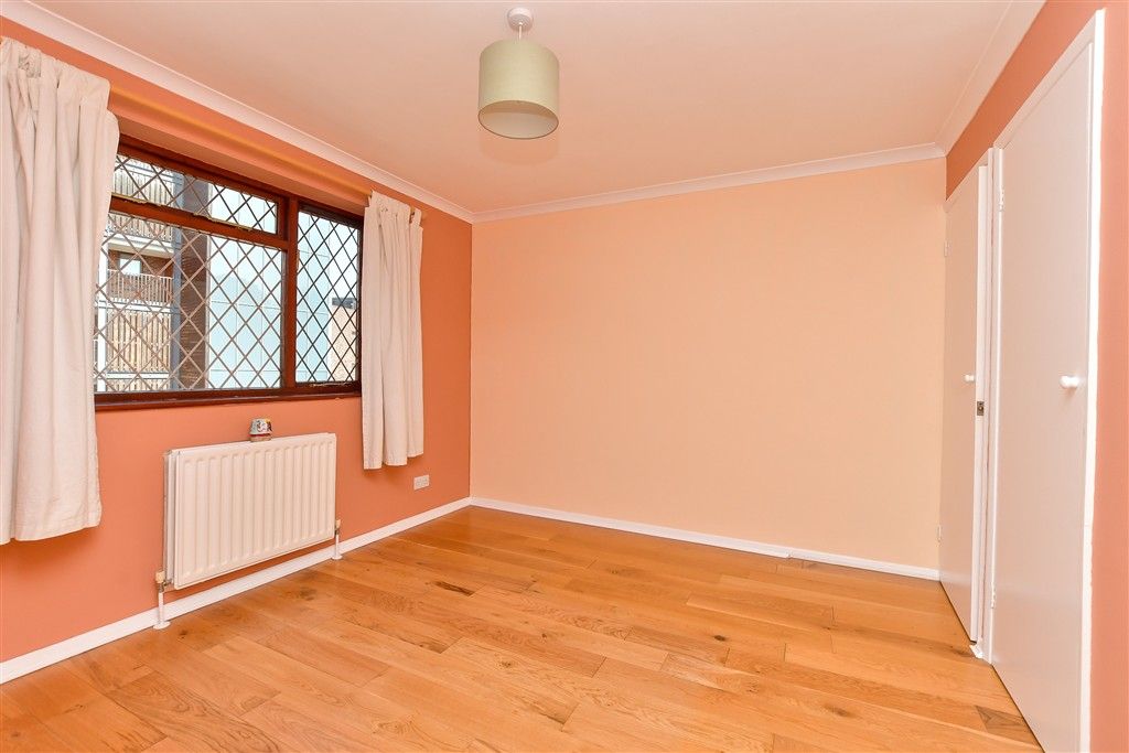 Property photo 3 of 8 Bedroom
