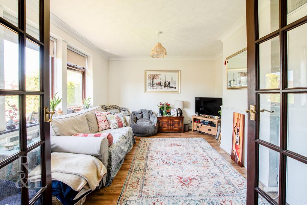 Property photo 3 of 17 B (16).Jpg