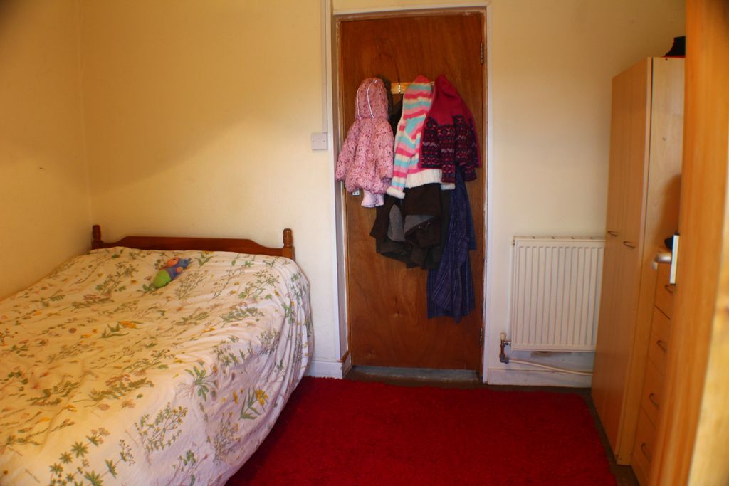 Property photo 2 of 4