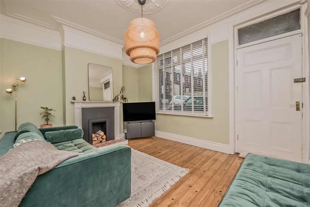 Property photo 2 of 16 Living Room: