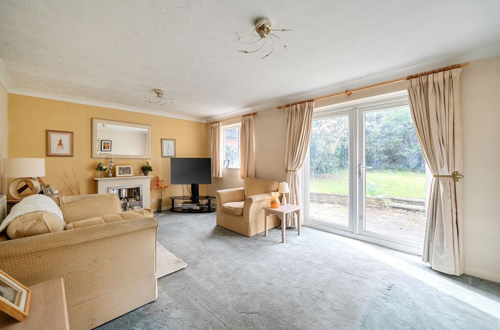 Property photo 2 of 21 1414776-14-69B40F...