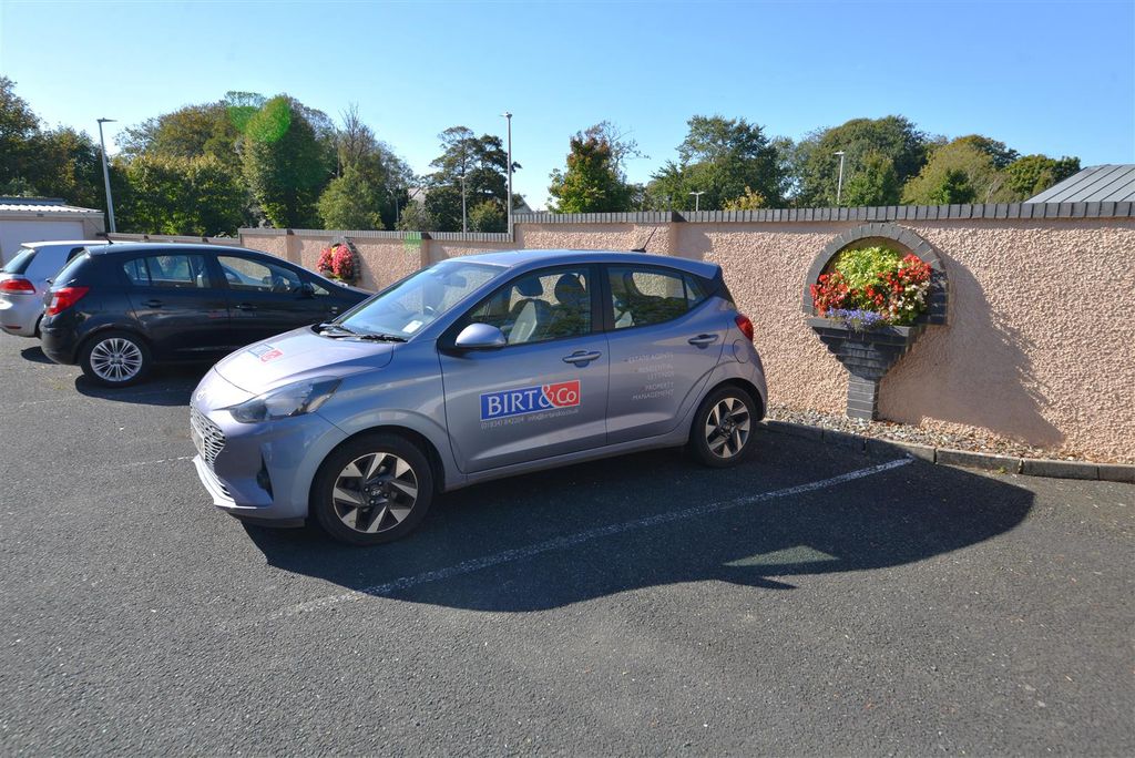 Property photo 2 of 19 Externally