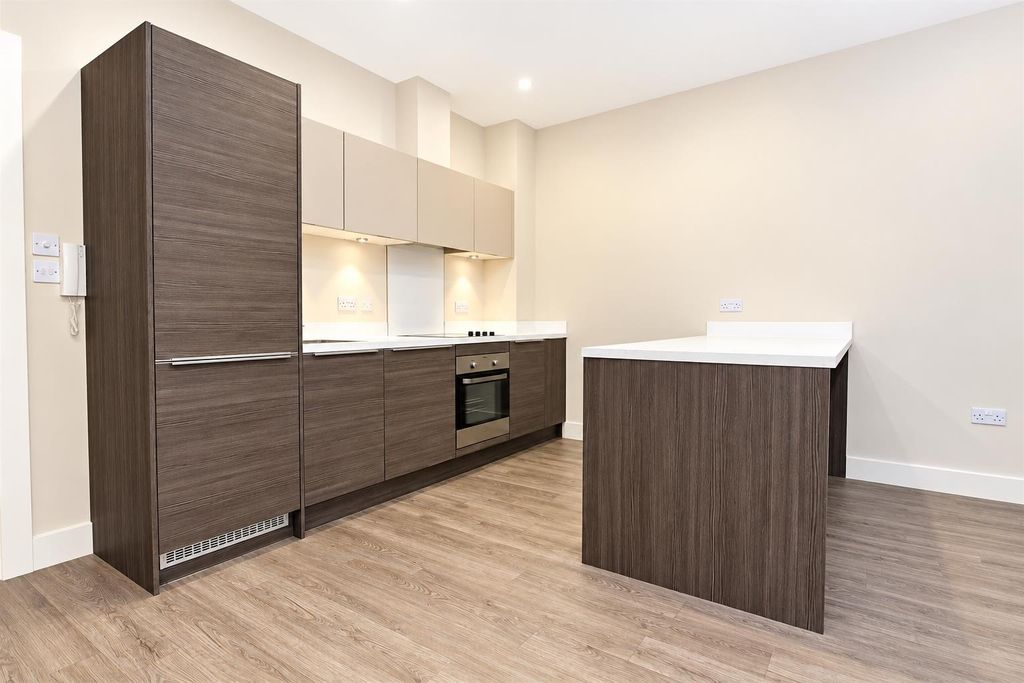 Property photo 2 of 8 Sleek Modern Fitted Kitchen With Kitchen Island...
