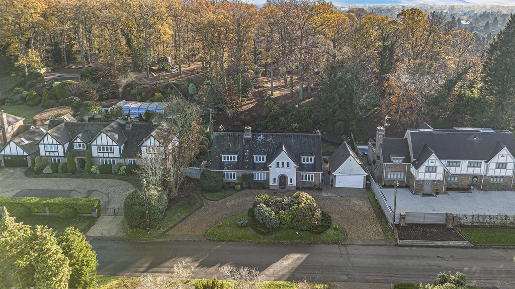 Property photo 1 of 29