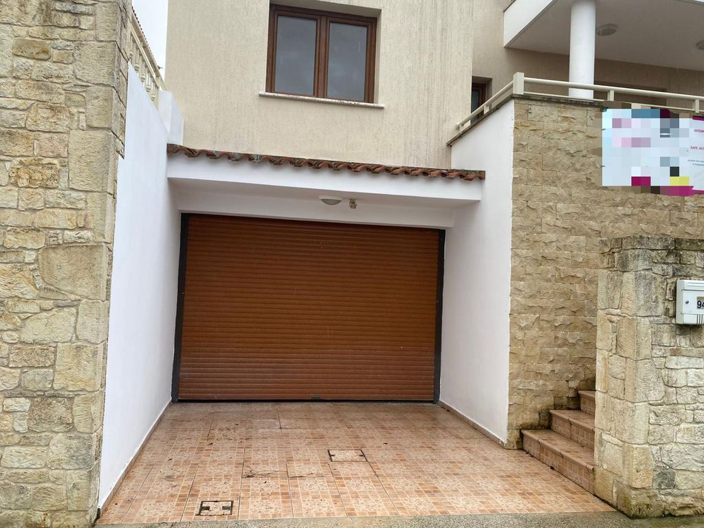 Property photo 1 of 25