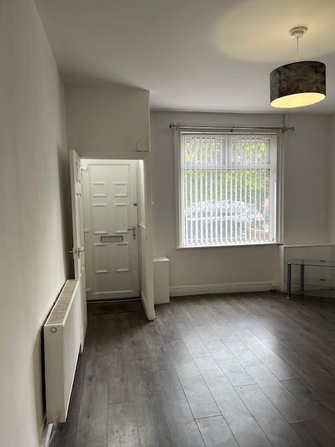 Property photo 3 of 16 Photo 2
