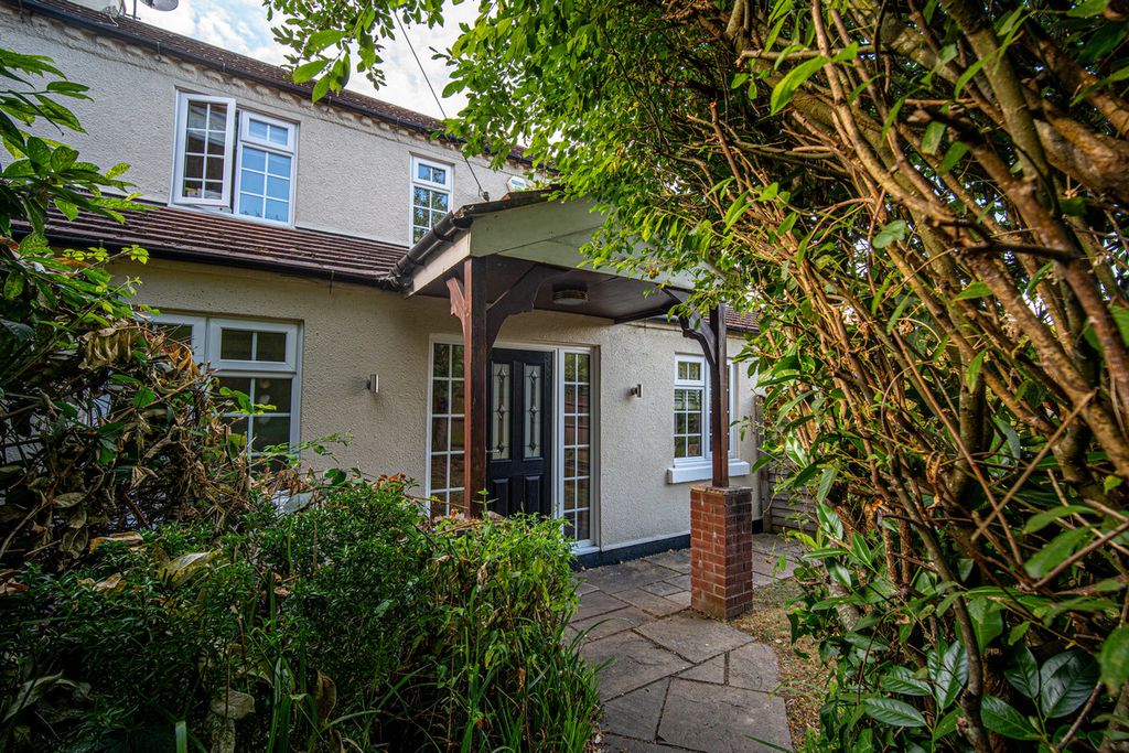 Property photo 1 of 38