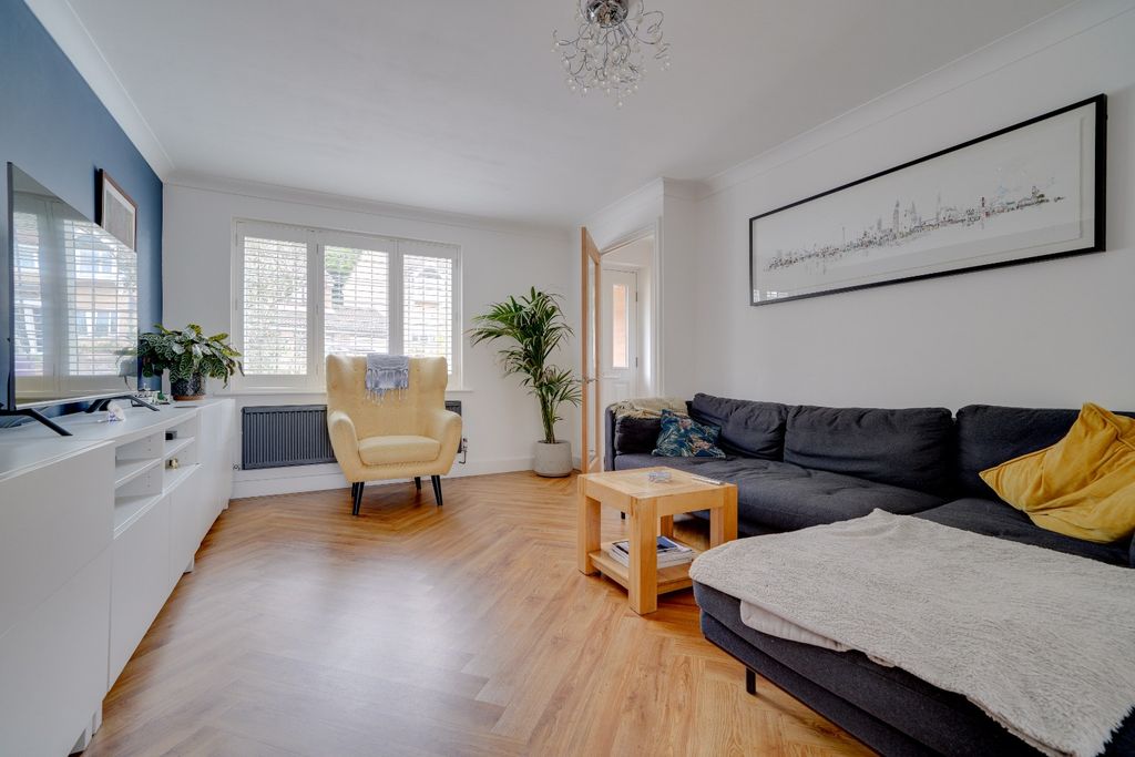 Property photo 3 of 24 4331314