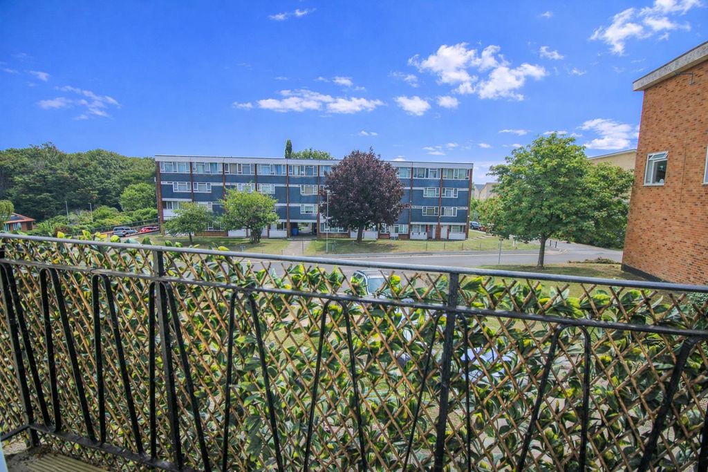 Property photo 3 of 11 Img3.Png