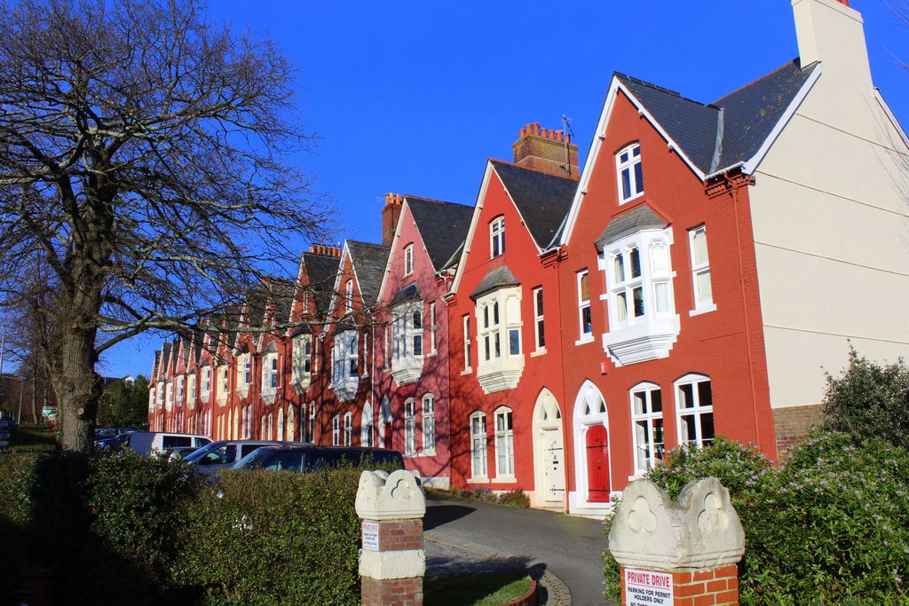 Property photo 1 of 7