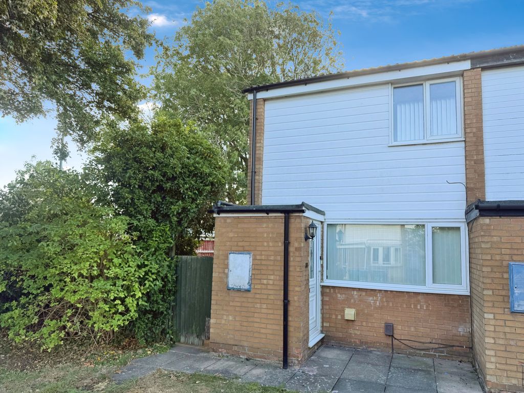 Property photo 1 of 8 Hereford Close, Barwell
