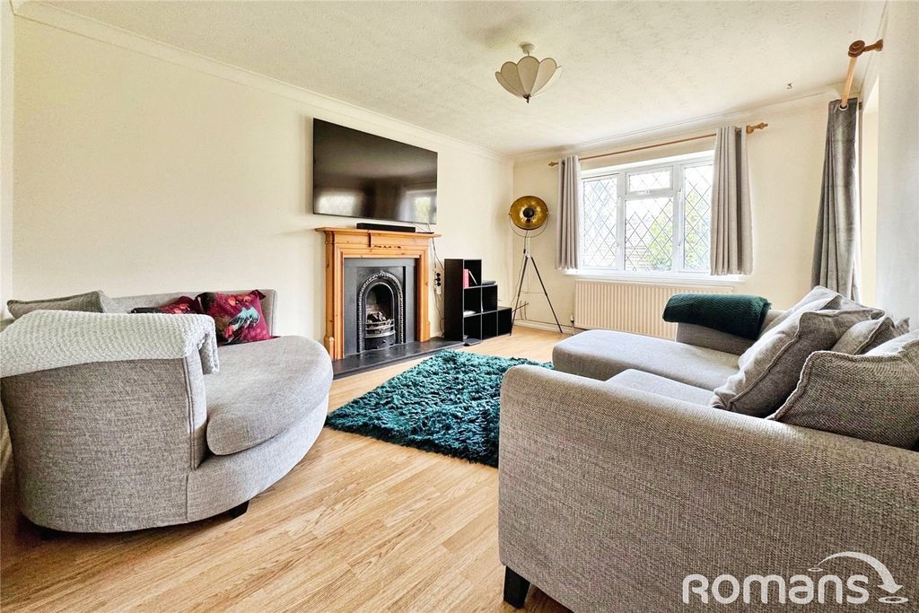 Property photo 3 of 14 Living Room