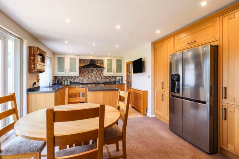 Property photo 3 of 19 Photo 3