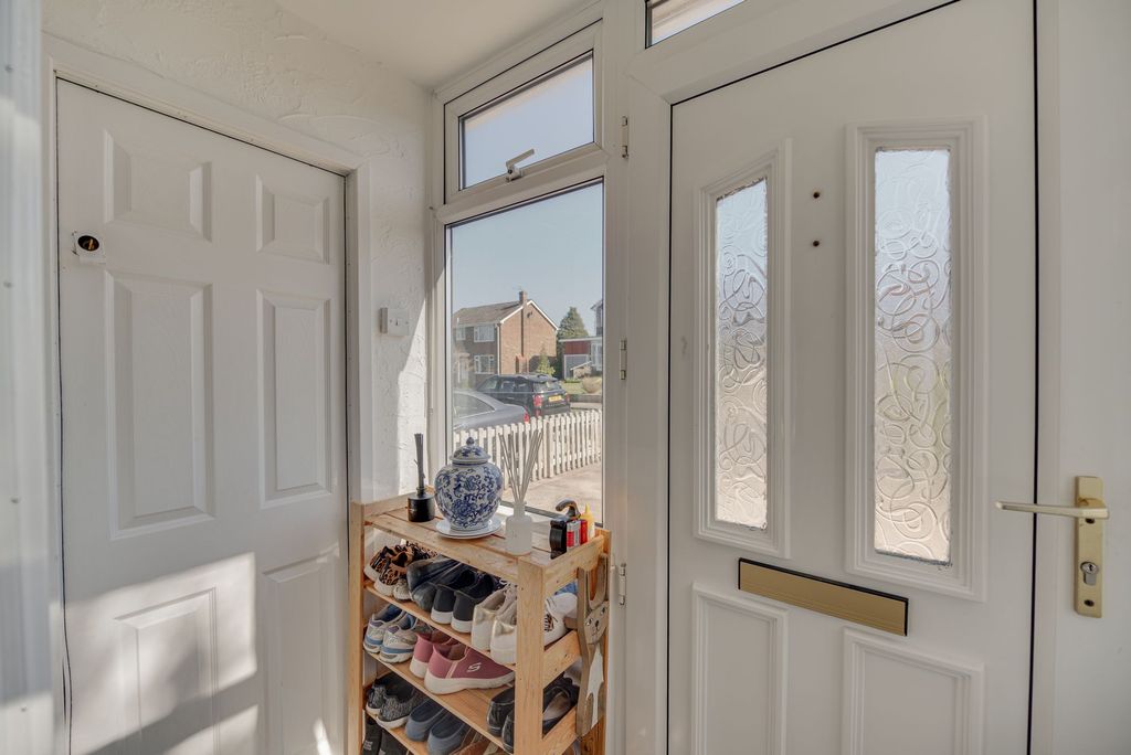 Property photo 3 of 25