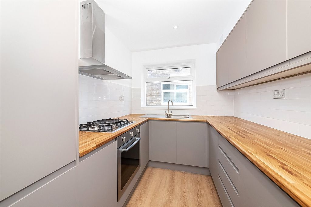 Property photo 2 of 10 Picture No. 01