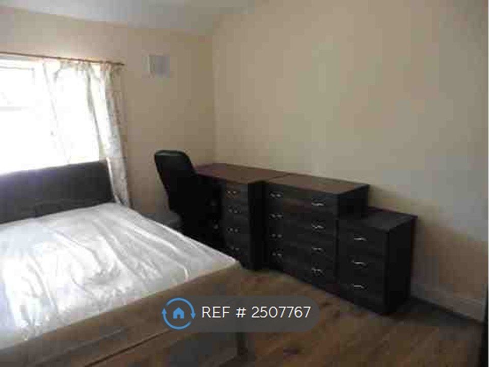 Property photo 2 of 3