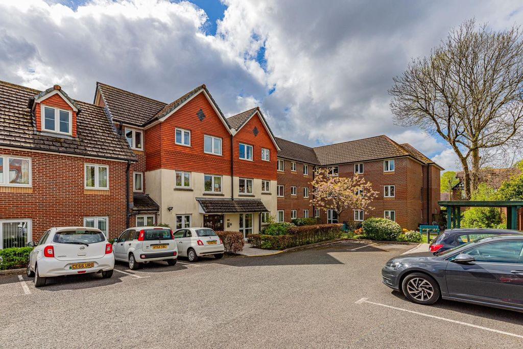 Property photo 1 of 15 Cedar Court 29-13.Jpg