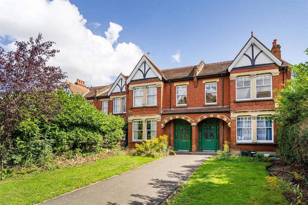 Property photo 1 of 15 Helliwell &amp; Co