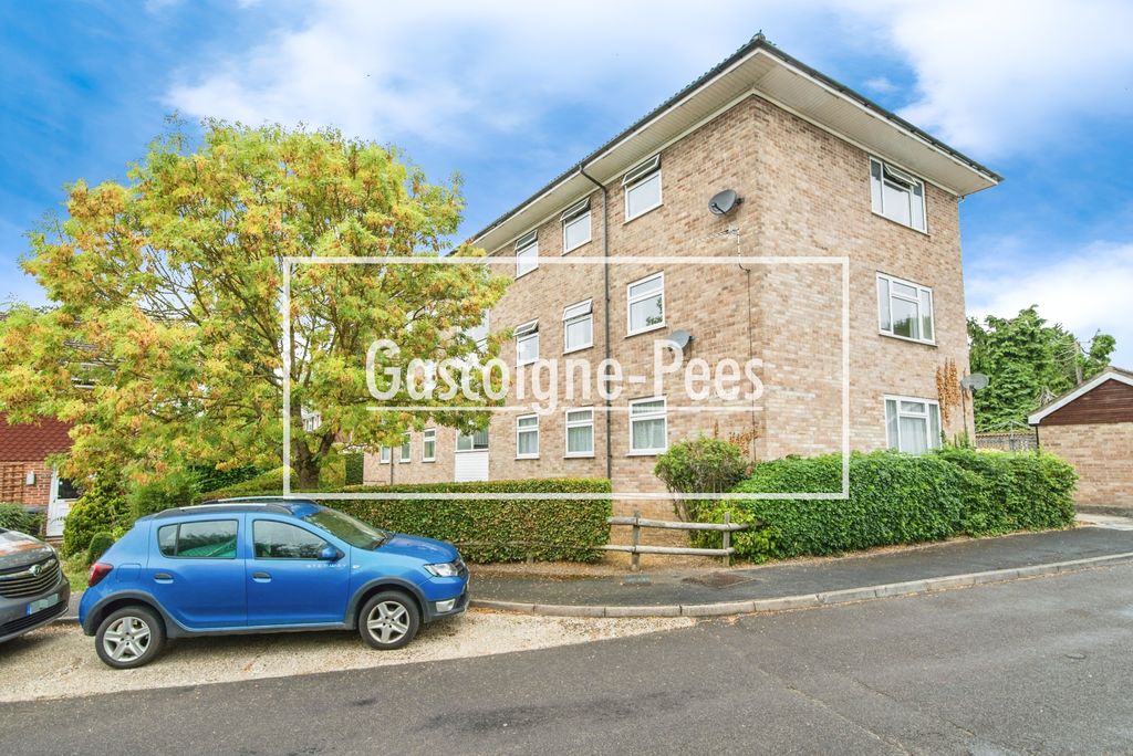 Property photo 1 of 7